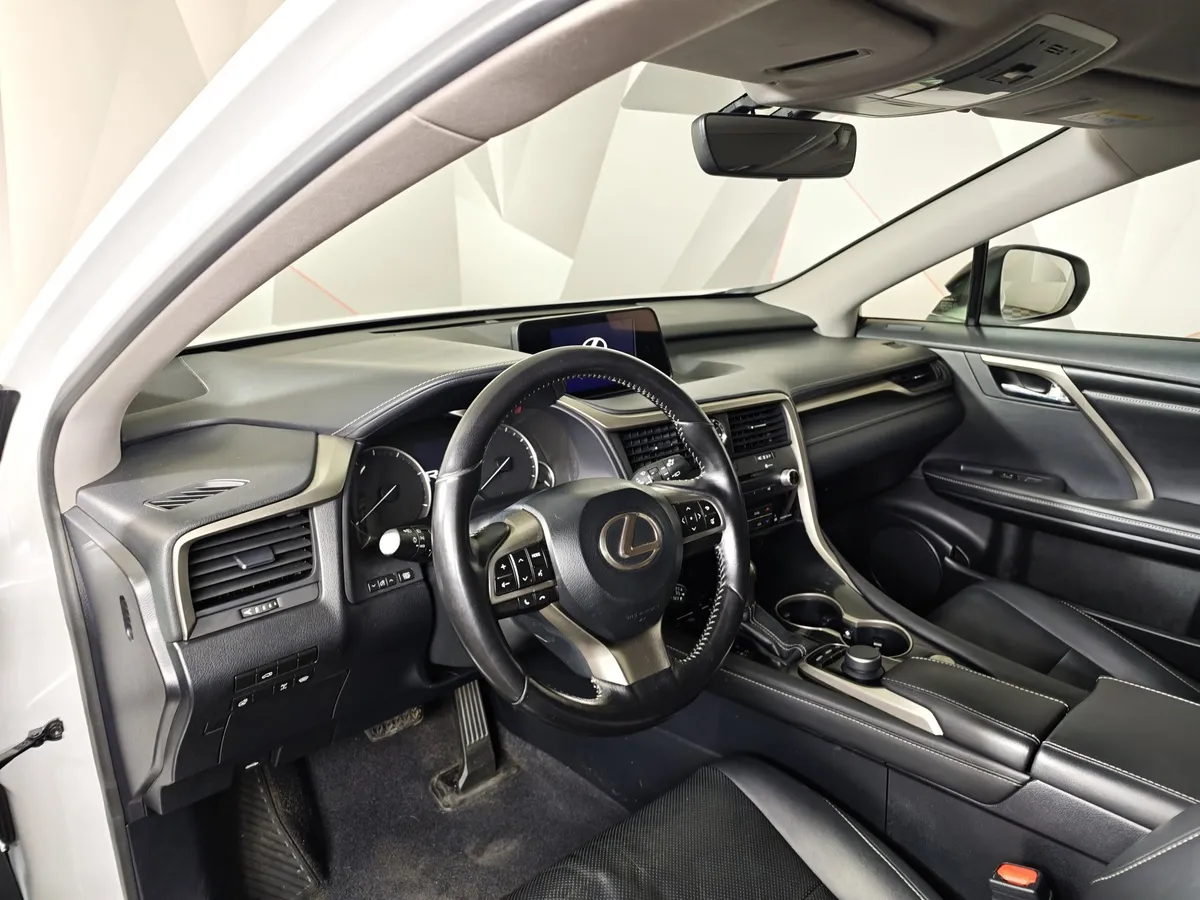 Lexus RX 300 AT AWD (238 л.с.) Executive Белый в АВИЛОН. Слайд №19