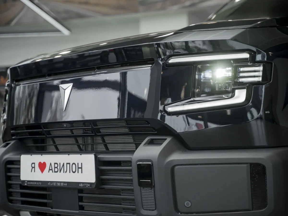 Deepal G318 1.5h AT 4WD (439 л.с.) Эверест Черный в АВИЛОН. Слайд №7
