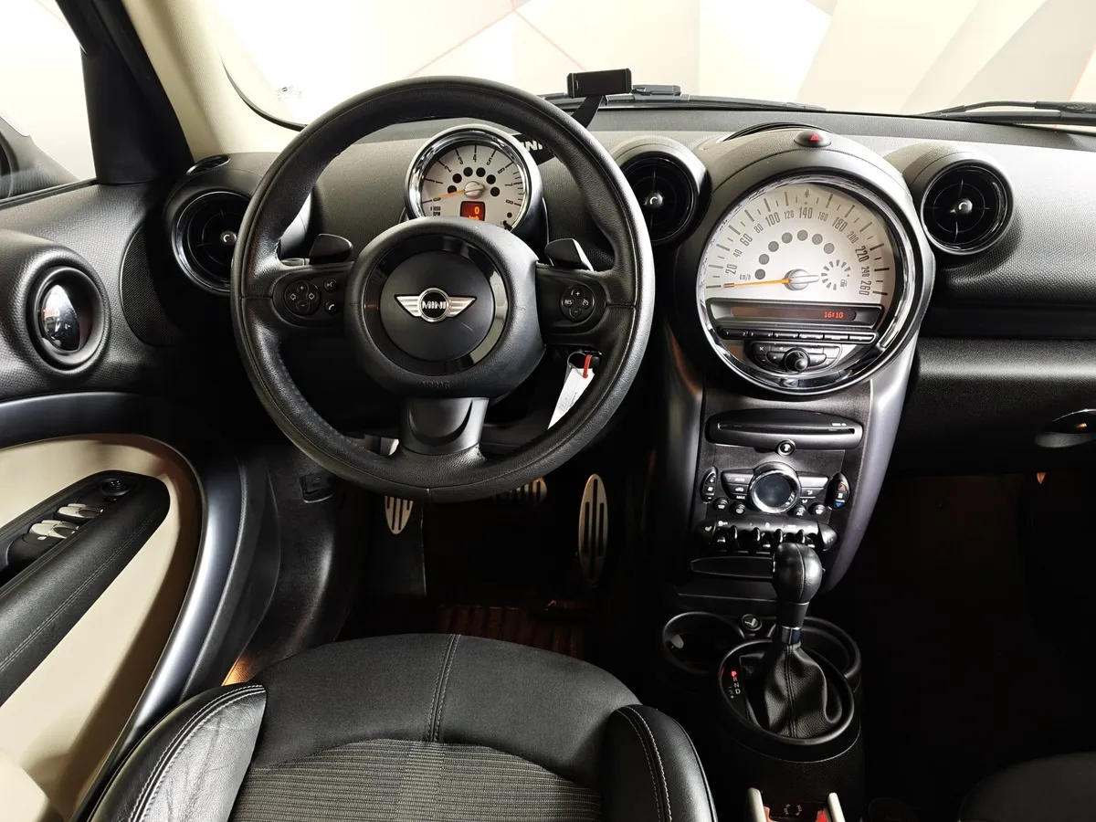 MINI Countryman 2.0 AMT 4WD (204 л.с.) ALL4 Серый в АВИЛОН. Слайд №15