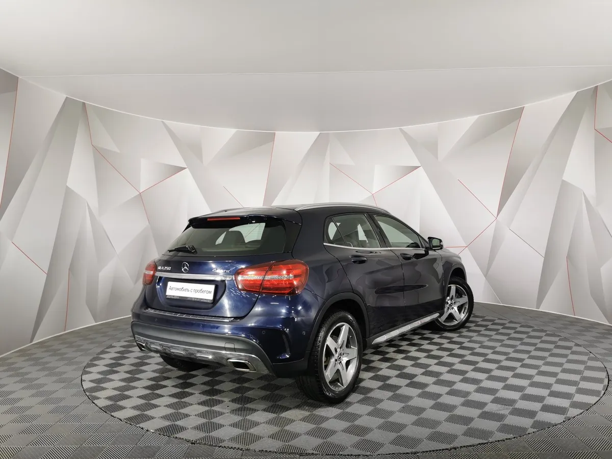 Mercedes-Benz GLA 250 7G-DCT 4MATIC (211 л.с.) Особая серия Синий в АВИЛОН. Слайд №2