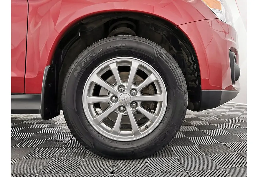 Mitsubishi ASX 1.8 CVT 2WD (140 л.с.) Красный в АВИЛОН. Слайд №9