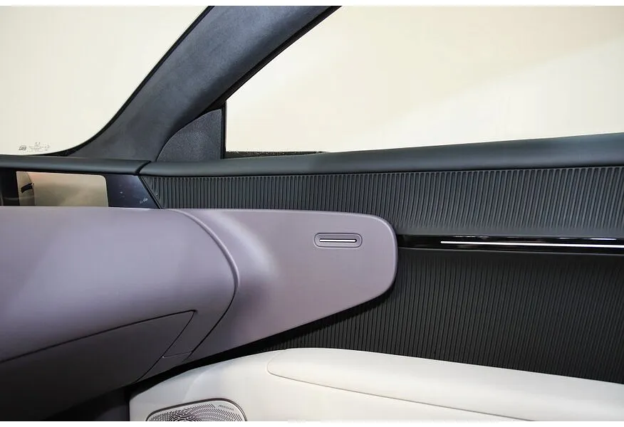 Avatr 12 AT 4WD (578 л.с.) Dual Motor Dynamic Pro Серый в АВИЛОН. Слайд №14