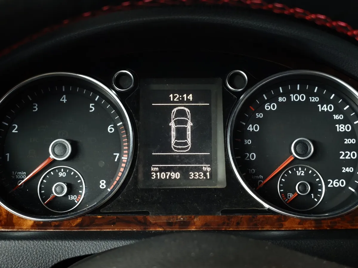 Volkswagen Passat 1.8 TSI DSG (152 л.с.) Черный в АВИЛОН. Слайд №18