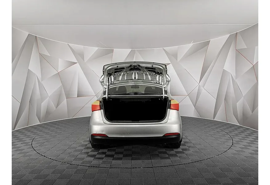 Kia Cerato 1.6 MT (130 л.с.) Comfort (D460) Серебристый в АВИЛОН. Слайд №12