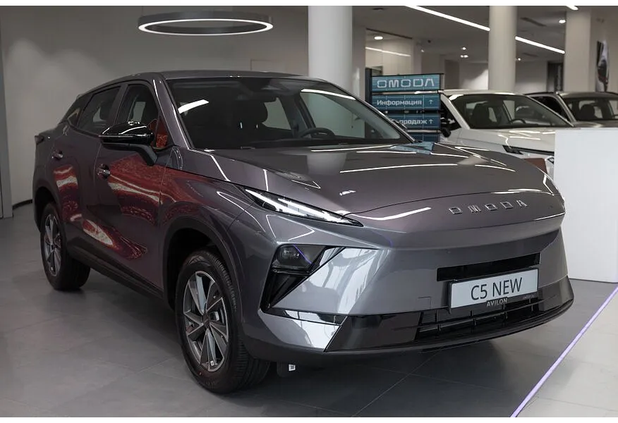 Omoda C5 1.5T DCT FWD (147 л.с.) Драйв Серый в АВИЛОН. Слайд №2