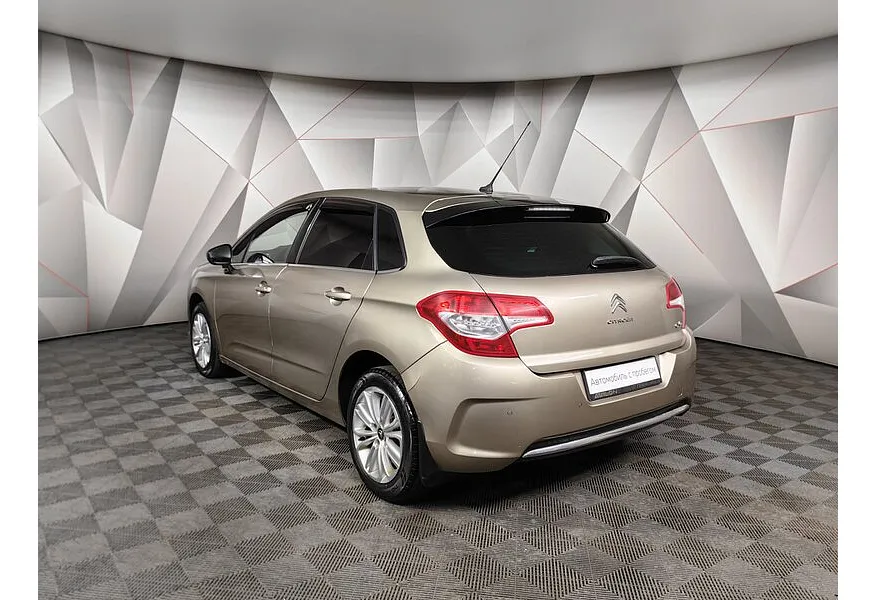 Citroen C4 1.6 VTi AT (120 л.с.) Золотой в АВИЛОН. Слайд №4