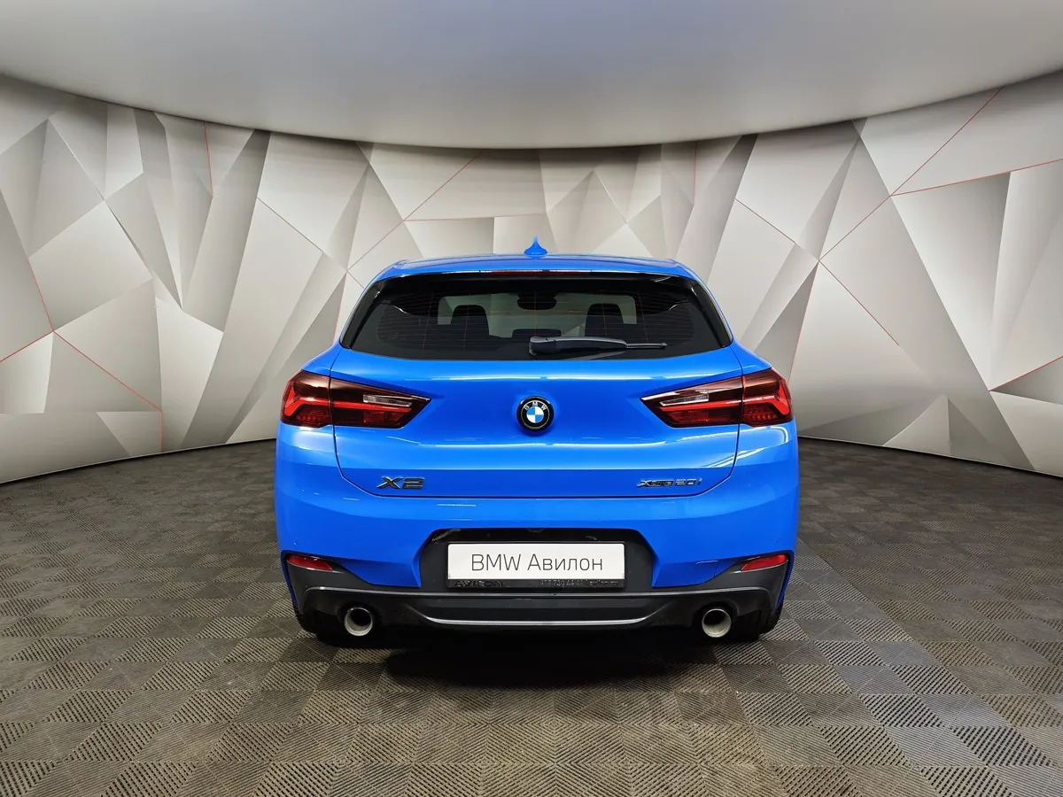 BMW X2 20i xDrive AT (192 л.с.) M Sport Синий в АВИЛОН. Слайд №4