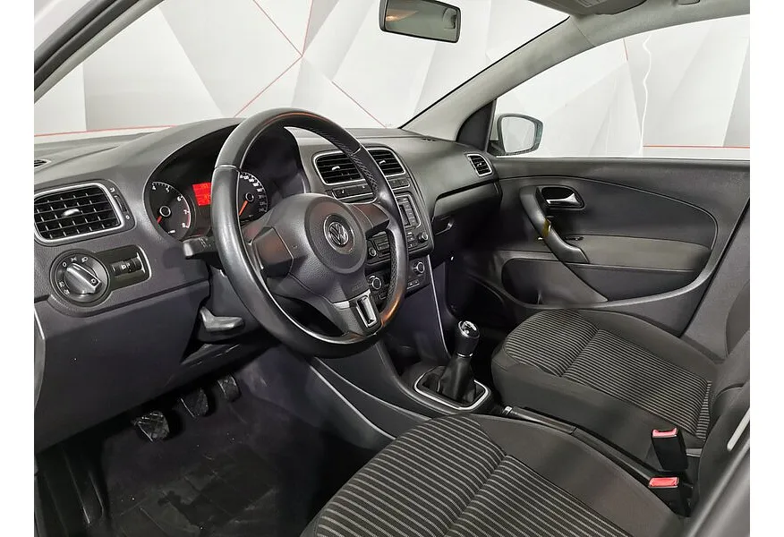 Volkswagen Polo 1.6 Tiptronic (105 л.с.) Comfortline Белый в АВИЛОН. Слайд №19