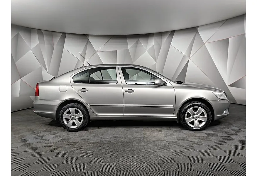 Skoda Octavia 1.4 TSI MT (122 л.с.) Серый в АВИЛОН. Слайд №6