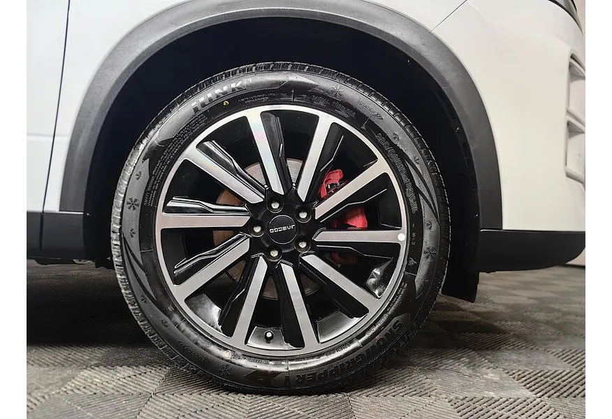 Jaecoo J7 1.6T 7DCT 4WD (186 л.с.) Supreme-V Белый в АВИЛОН. Слайд №9