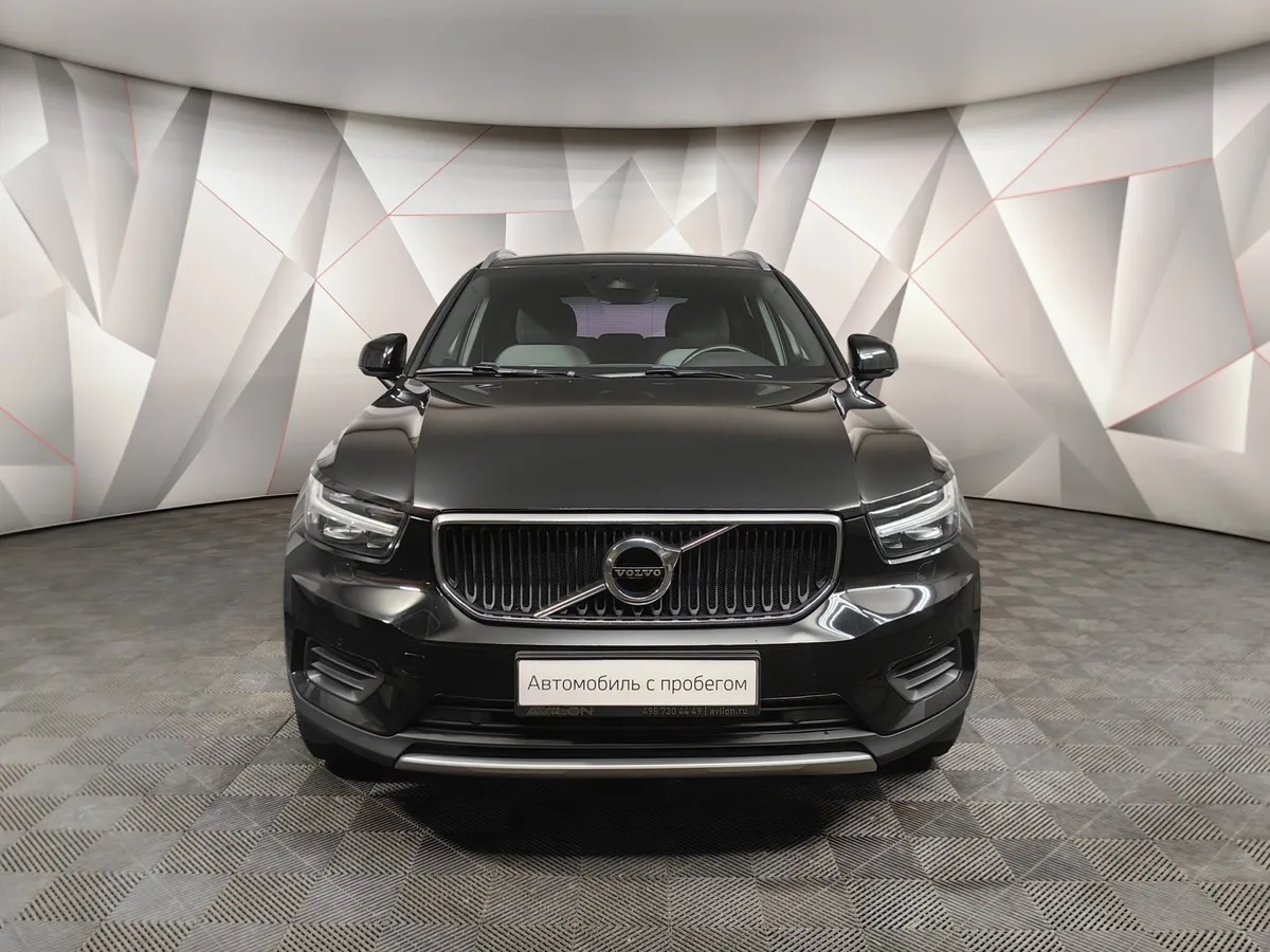 Volvo XC40 1.5 T3 Drive-E AT (150 л.с.) Momentum Черный в АВИЛОН. Слайд №7