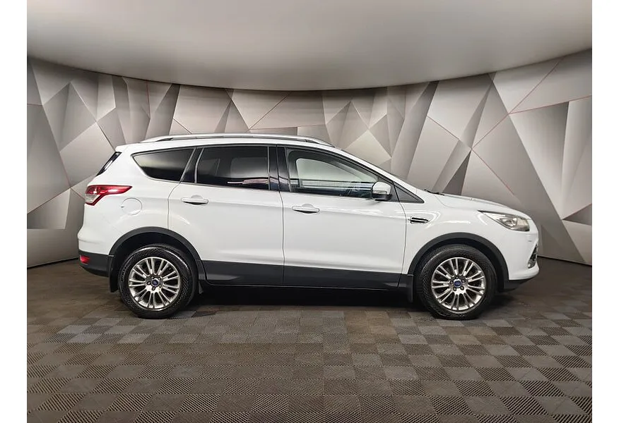 Ford Kuga 2.5 AT (150 л.с.) Titanium Белый в АВИЛОН. Слайд №4