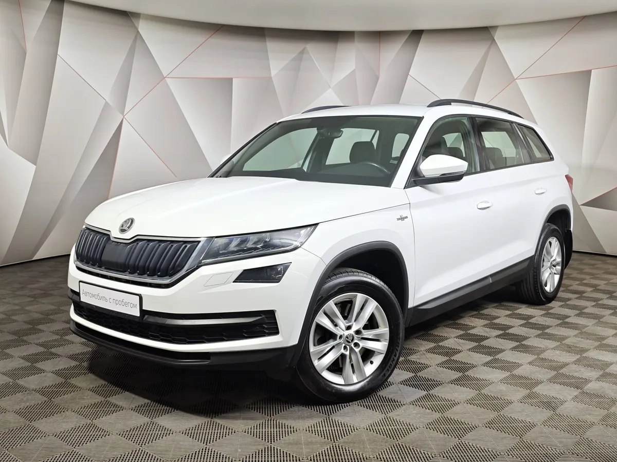АВИЛОН - Skoda Kodiaq 2.0 TSI DSG 4X4 (180 л.с.) Белый - slide 10222784