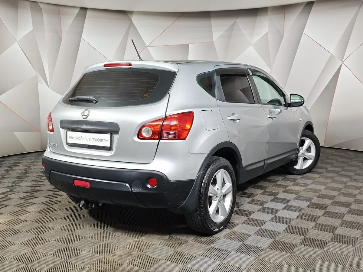 Nissan Qashqai 2.0 CVT AWD (141 л.с.) Серебристый в АВИЛОН. Слайд №2