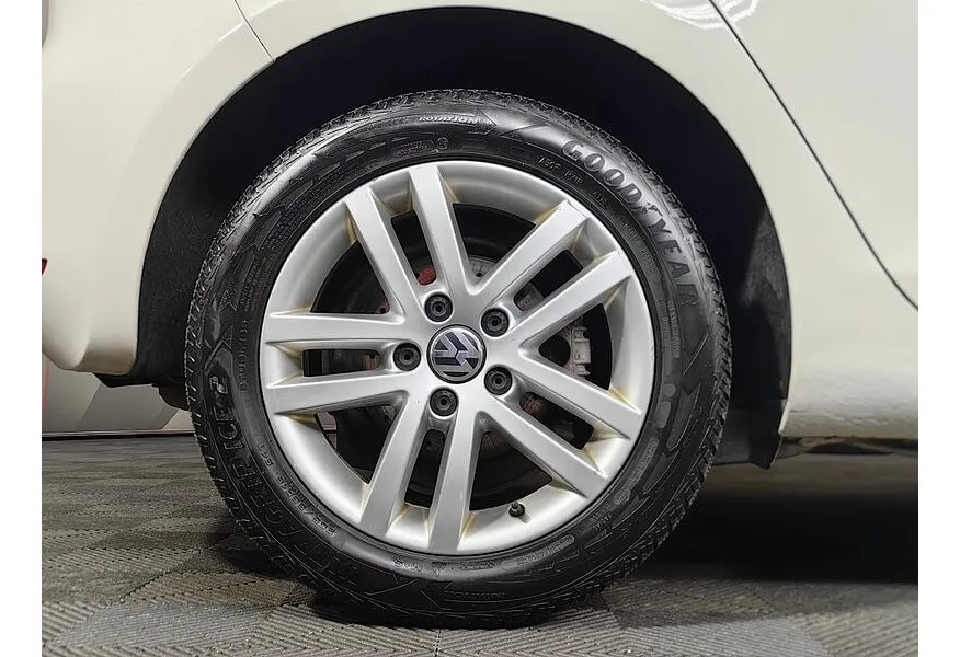 Volkswagen Golf 1.4 TSI DSG (160 л.с.) Highline Белый в АВИЛОН. Слайд №9