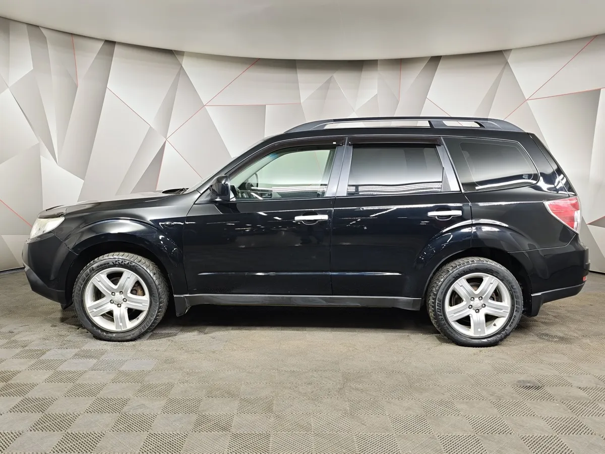 Subaru Forester 2.5XS E-AT (172 л.с.) Черный в АВИЛОН. Слайд №5
