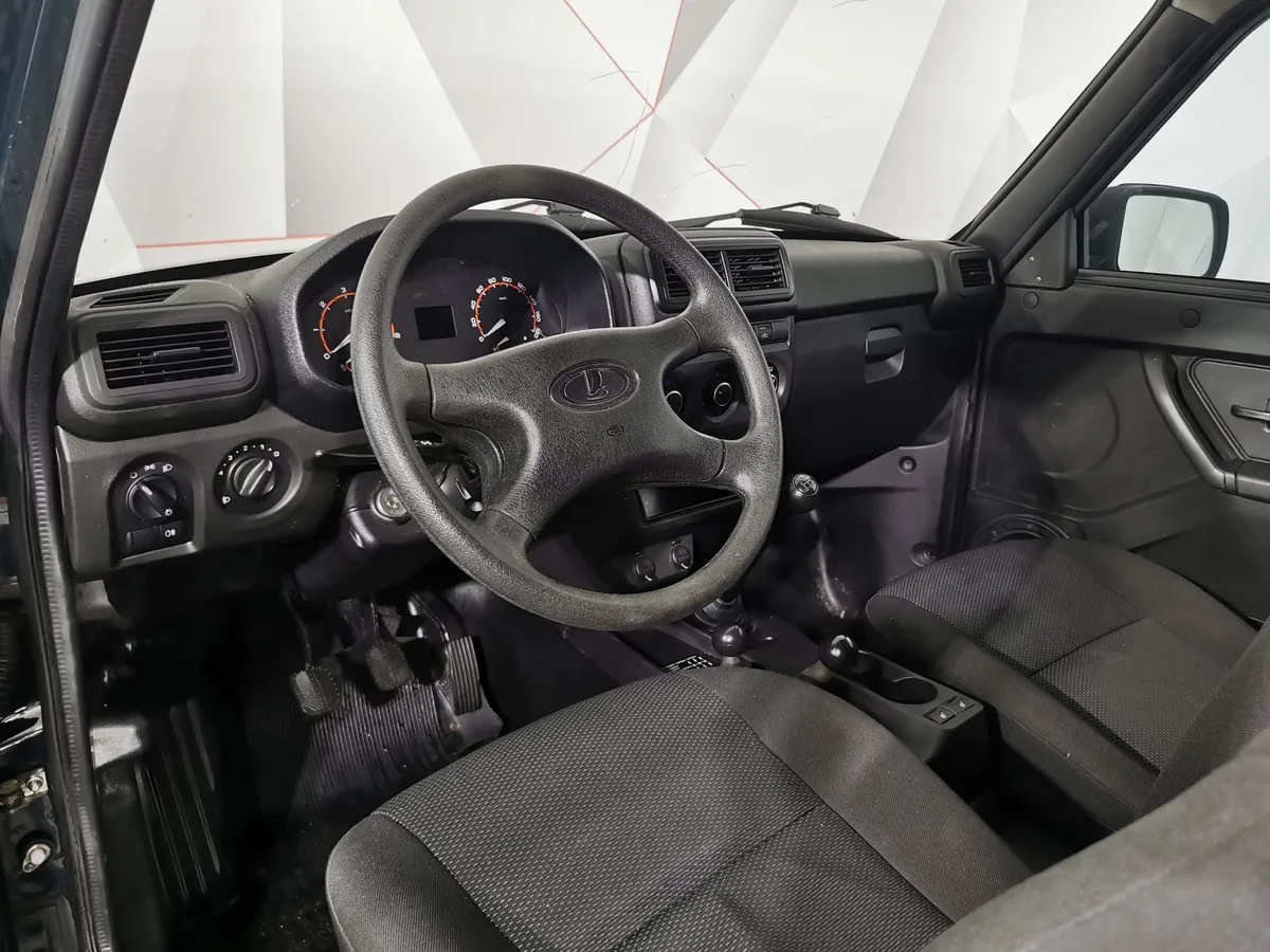 ВАЗ (Lada) 4x4 1.7 MT 8 кл. (83 л.с.) Зеленый в АВИЛОН. Слайд №16