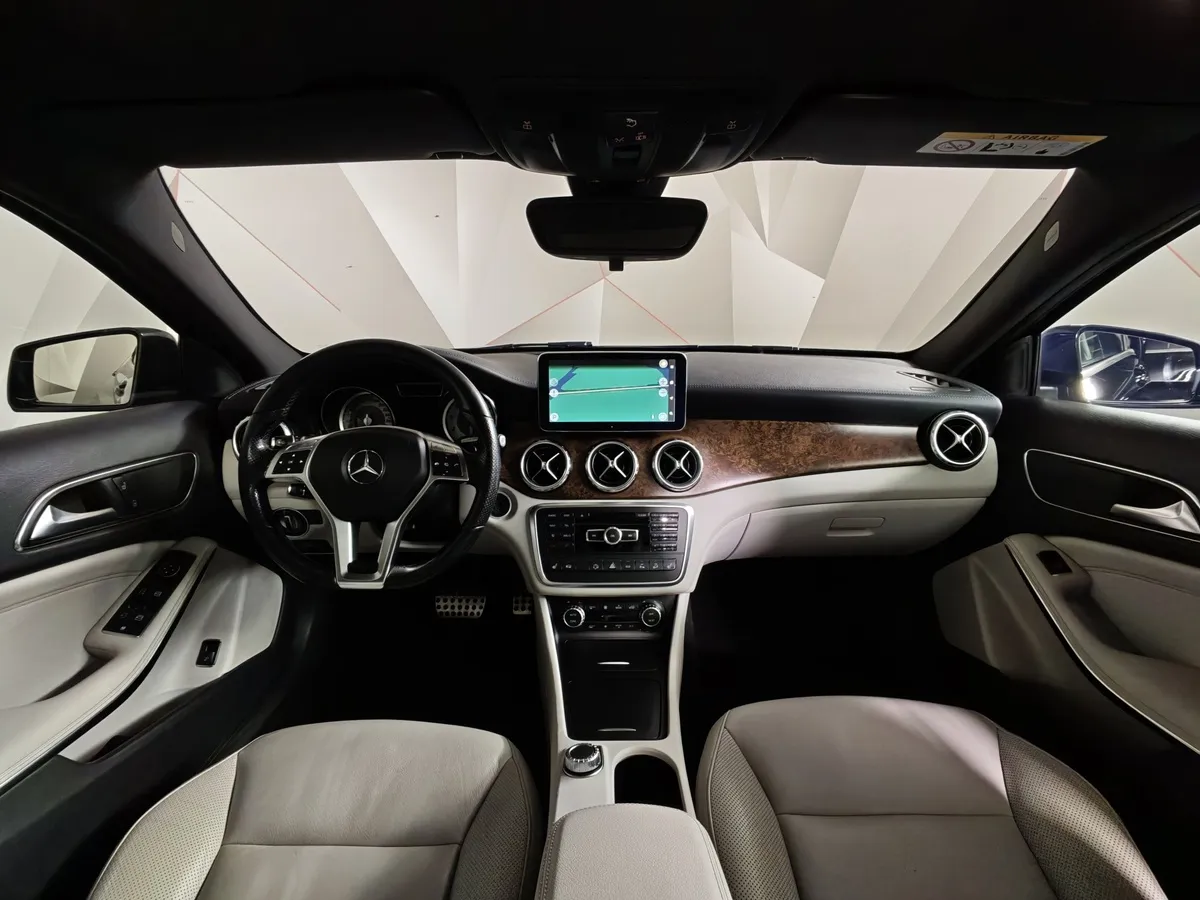 Mercedes-Benz GLA 250 7G-DCT 4MATIC (211 л.с.) Особая серия Фиолетовый в АВИЛОН. Слайд №14