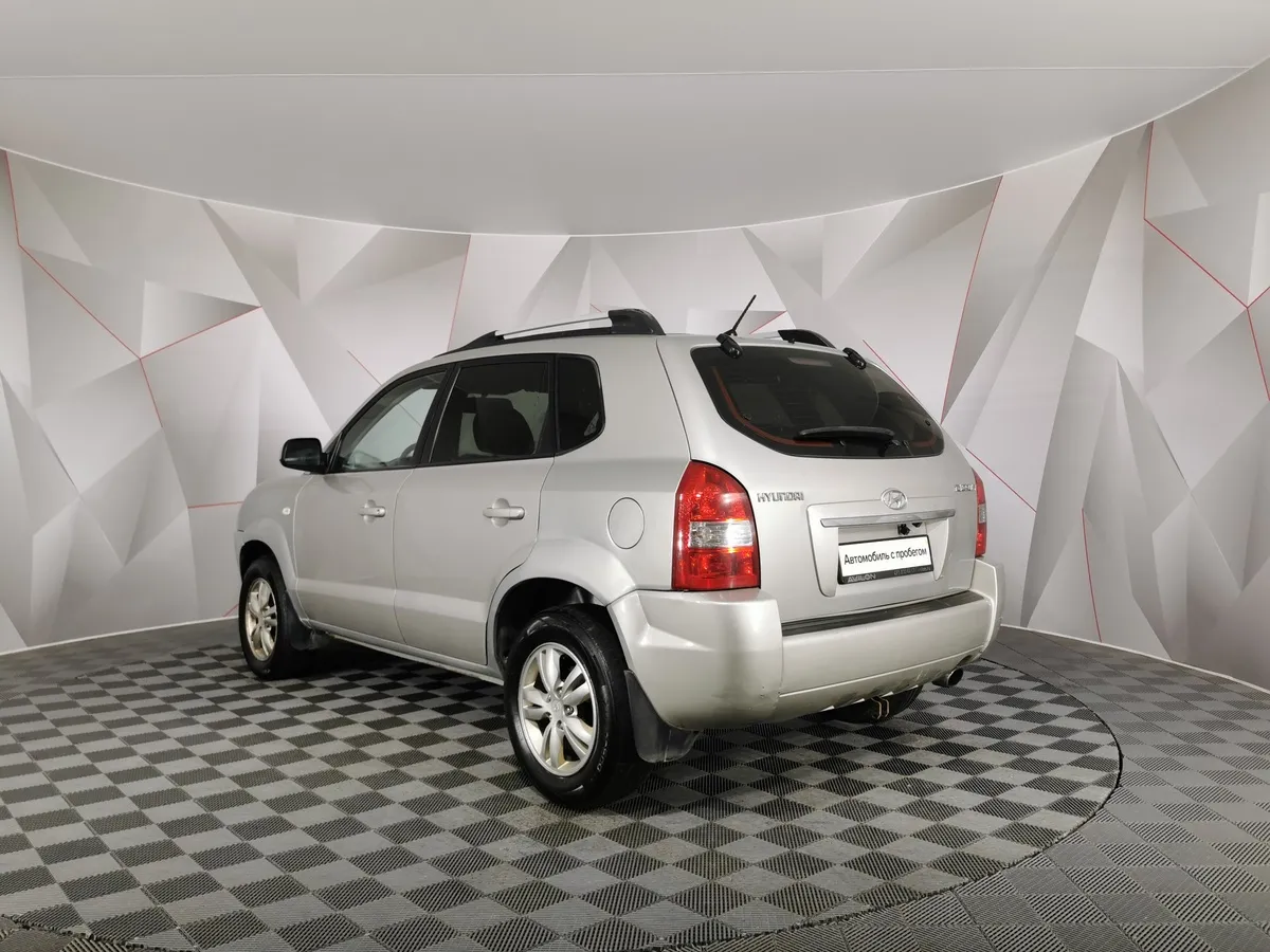 Hyundai Tucson 2.0 AT (150 л.с.) Серебристый в АВИЛОН. Слайд №4