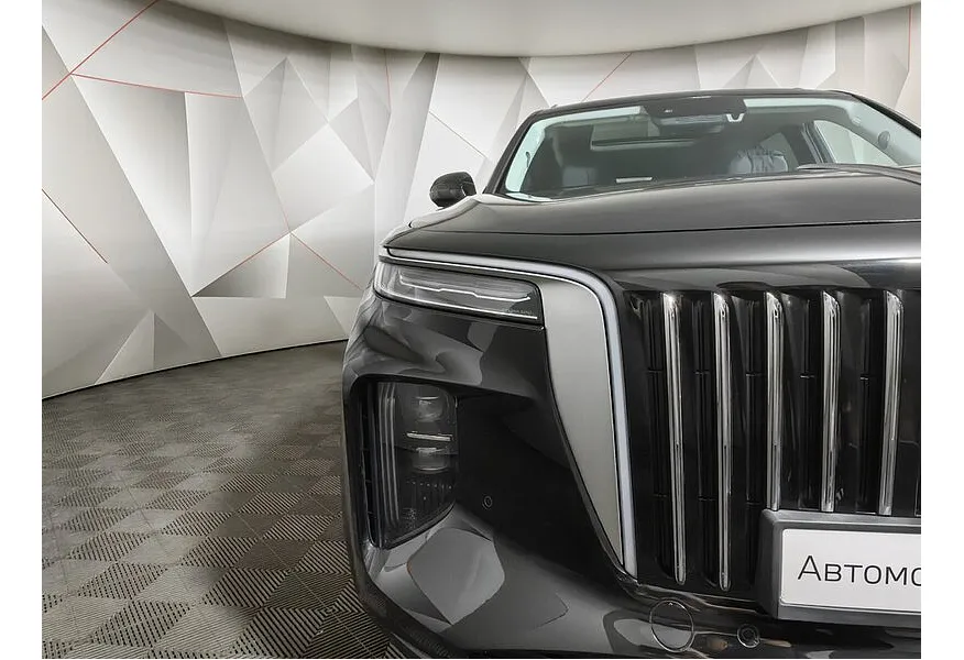 Hongqi E-HS9 AT 4WD (422 л.с.) Бизнес Черный в АВИЛОН. Слайд №10