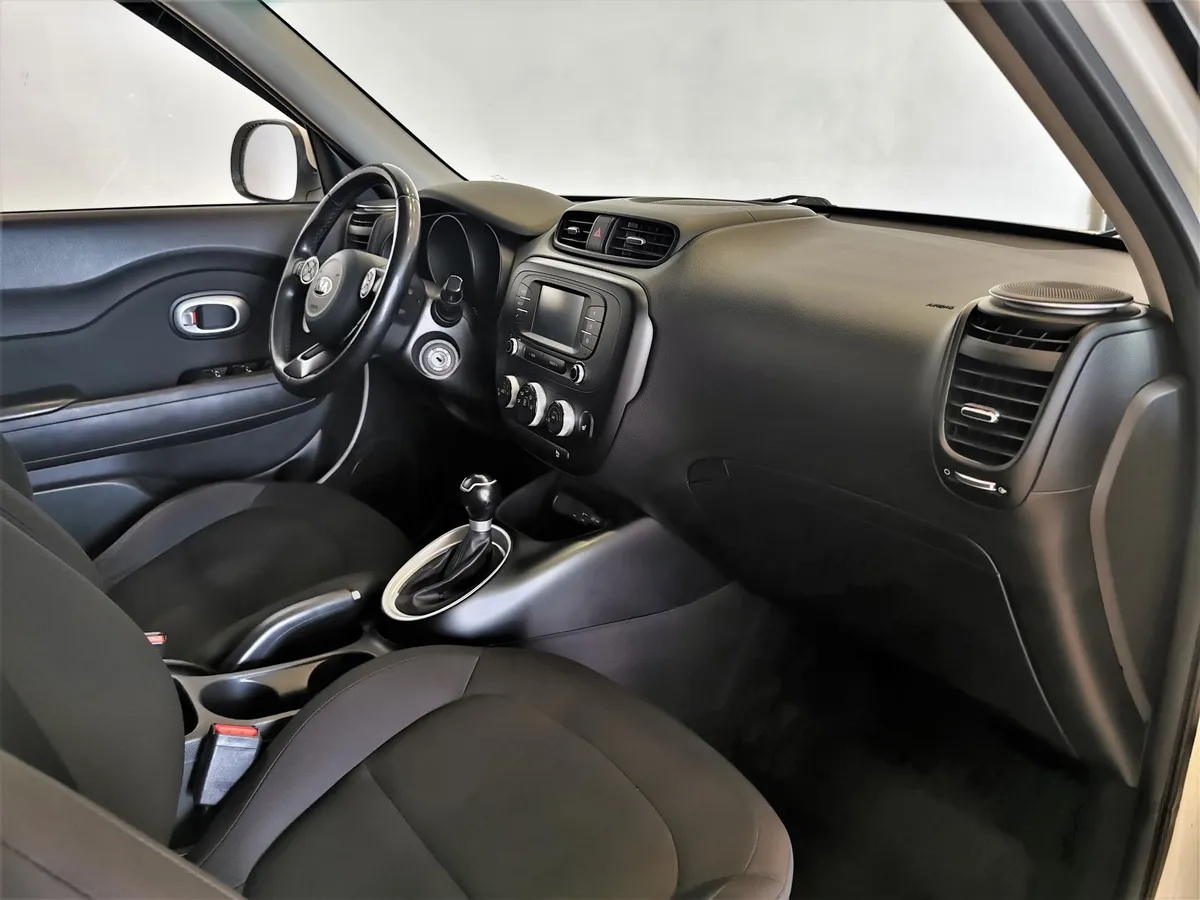 Kia Soul 1.6 AT (124 л.с.) Белый в АВИЛОН. Слайд №12
