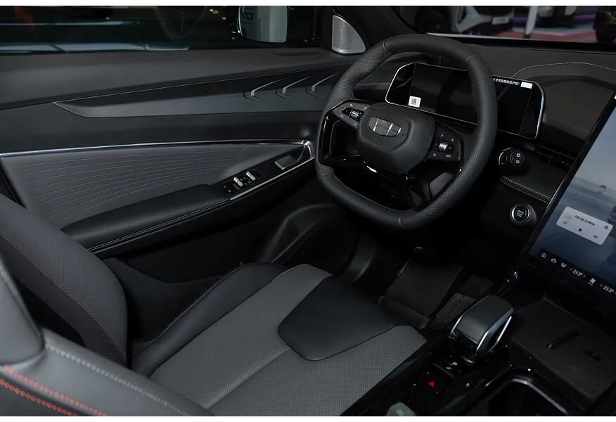 Geely Cityray 1.5T 7DCT 2WD (150 л.с.) Flagship Белый в АВИЛОН. Слайд №12