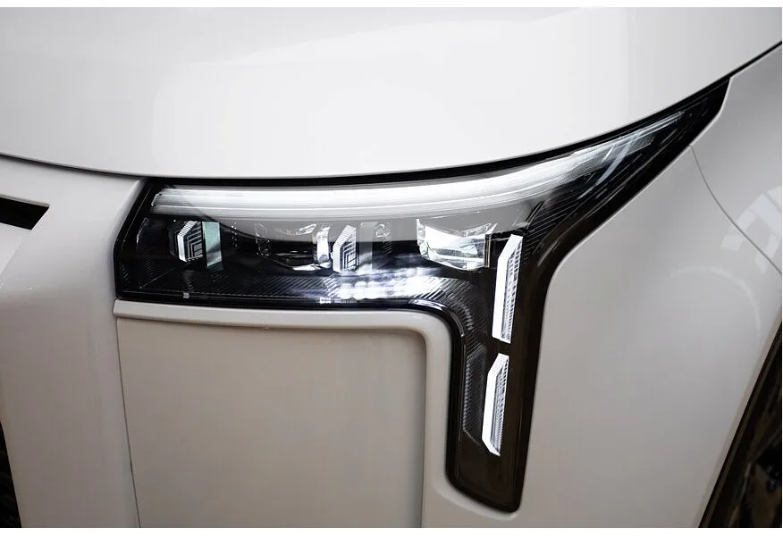 LIVE. Слайд №8