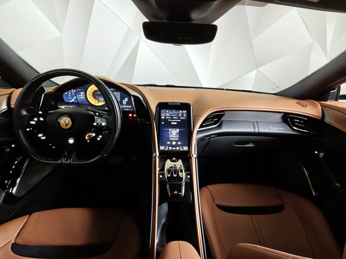 Ferrari Roma 3.9 AMT (620 л.с.) Черный в АВИЛОН. Слайд №14