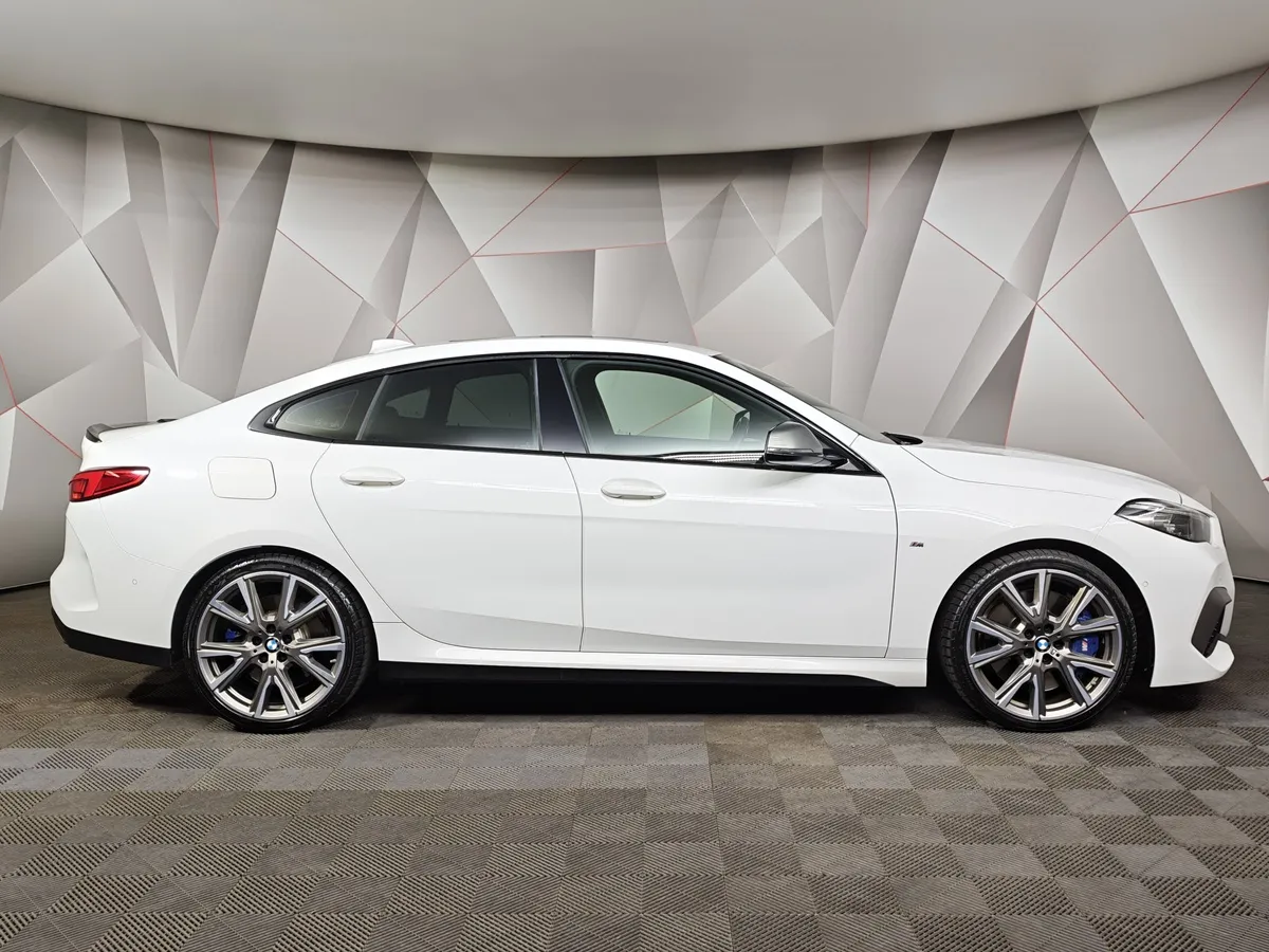 BMW 2 серия M235i xDrive Steptronic (326 л.с.) Белый в АВИЛОН. Слайд №6