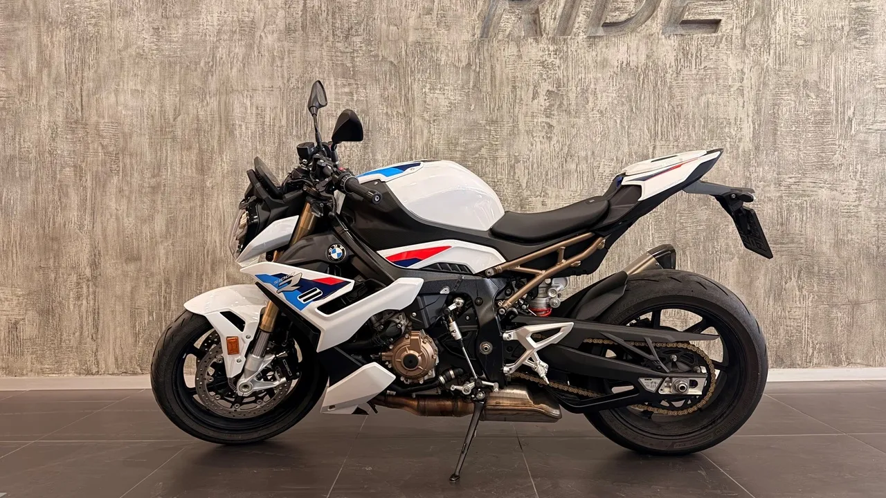 BMW Motorrad S 1000 R S 1000 R 999 см³ (160) 999 Белый в АВИЛОН. Слайд №3