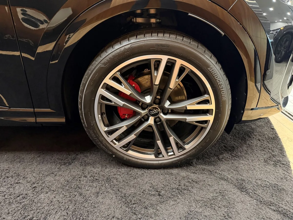 Audi Q5 2.0 TFSI S tronic quattro (272 л.с.) Черный в АВИЛОН. Слайд №7