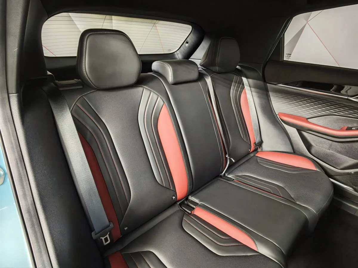 Geely Coolray 1.5T 7DCT 2WD (150 л.с.) Luxury Синий в АВИЛОН. Слайд №16