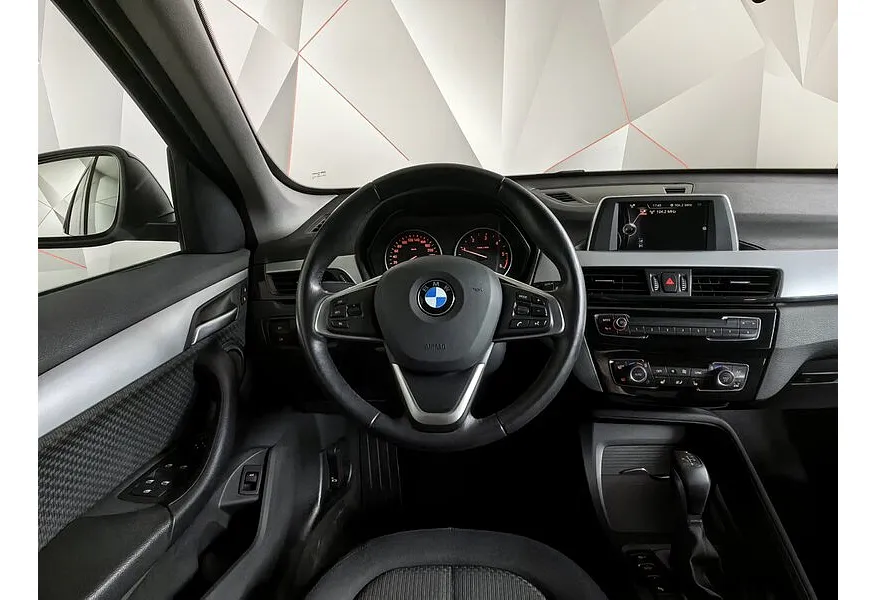 BMW X1 25d xDrive AT (231 л.с.) Черный в АВИЛОН. Слайд №15