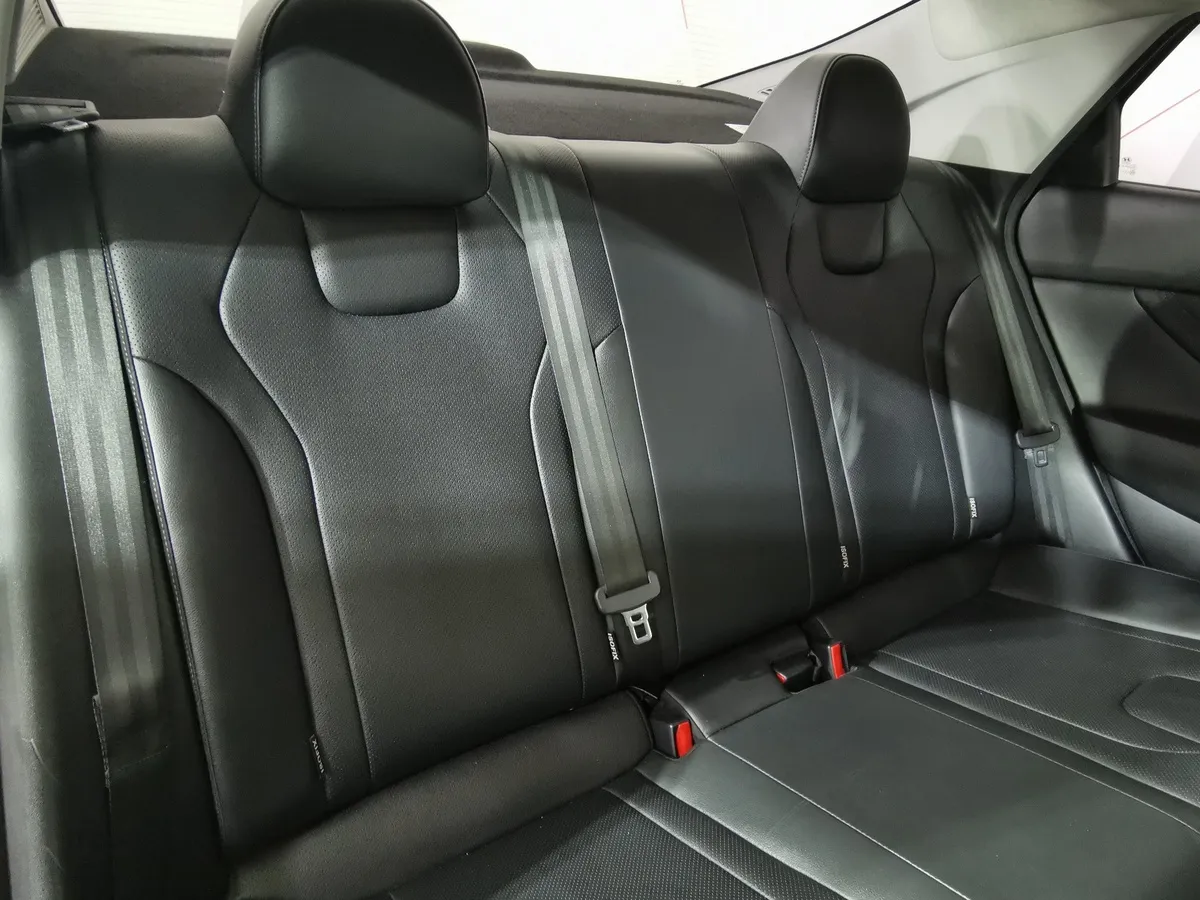Hyundai Elantra 1.5 CVT FWD (115 л.с.) Smart Желтый в АВИЛОН. Слайд №15