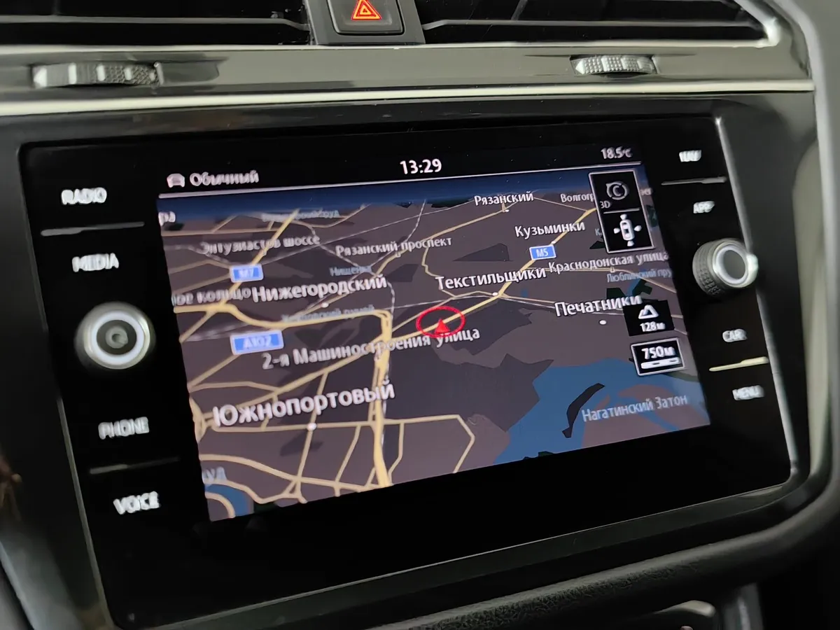 Volkswagen Tiguan 2.0 TDI 4Motion DSG (150 л.с.) Sportline Белый в АВИЛОН. Слайд №22