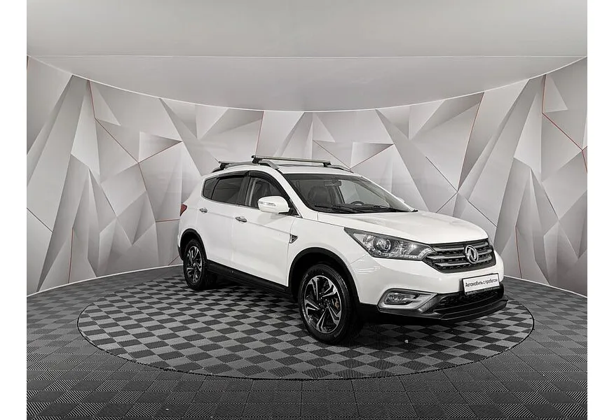 Dongfeng AX7 2.0 AТ CVVT (140 л.с.) Белый в АВИЛОН. Слайд №3