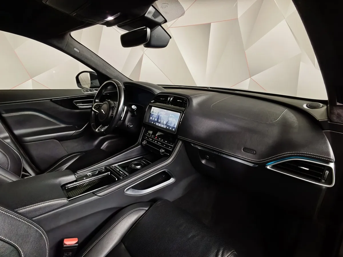 Jaguar F-Pace 2.0 TD AT AWD (240 л.с.) Prestige Черный в АВИЛОН. Слайд №13