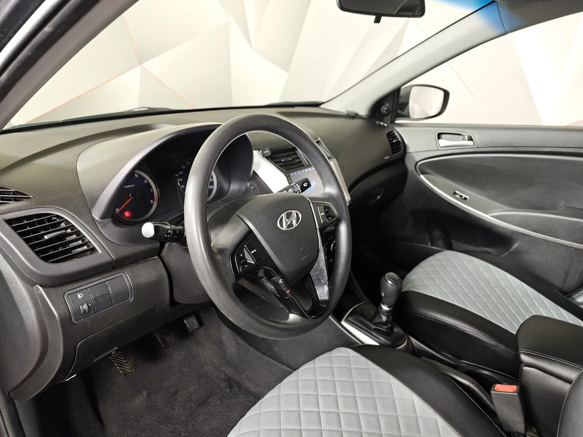 Hyundai Solaris 1.6 MT (123 л.с.) Comfort Серый в АВИЛОН. Слайд №19
