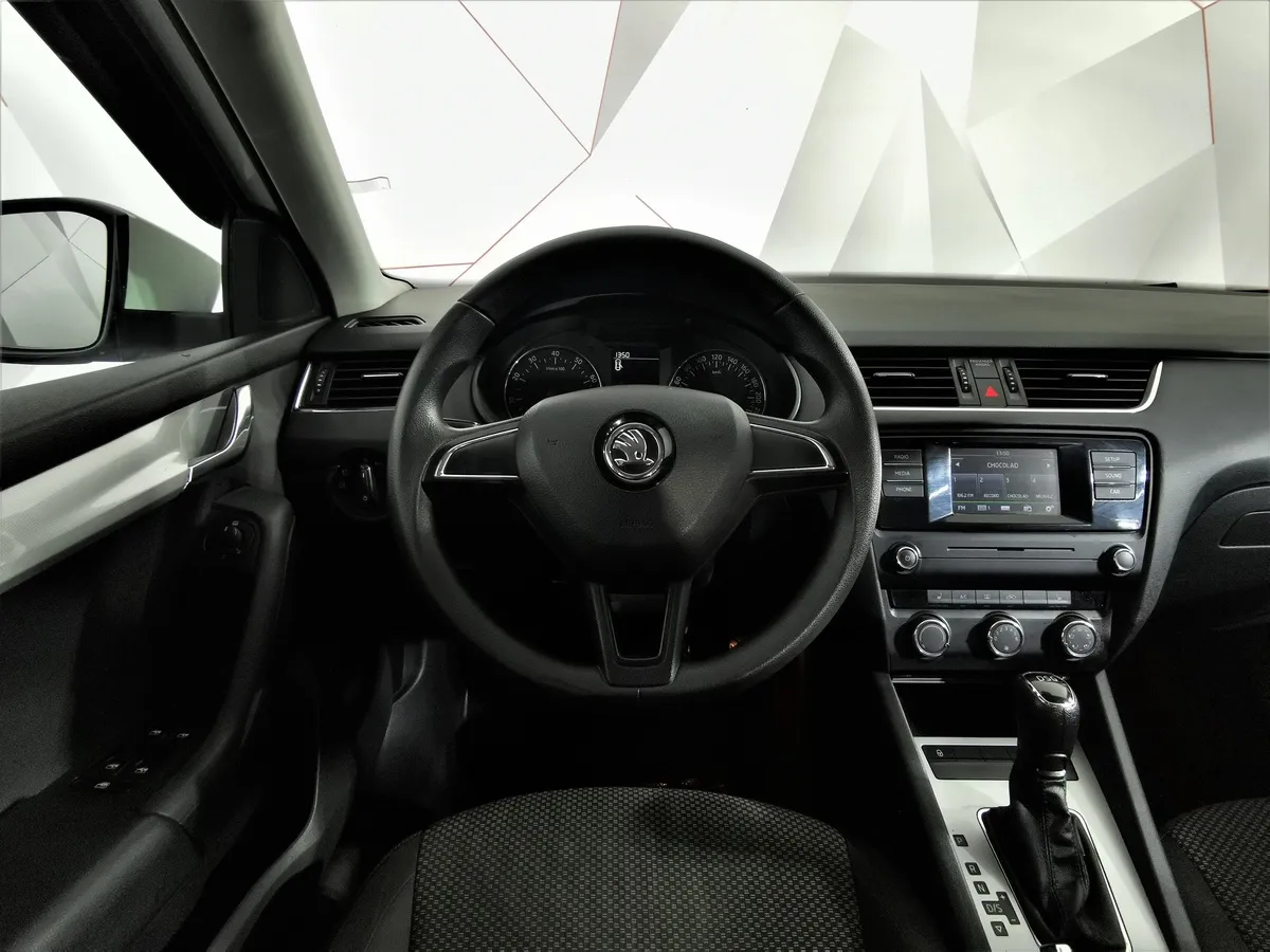 Skoda Octavia 1.4 TSI DSG (150 л.с.) Ambition Белый в АВИЛОН. Слайд №19