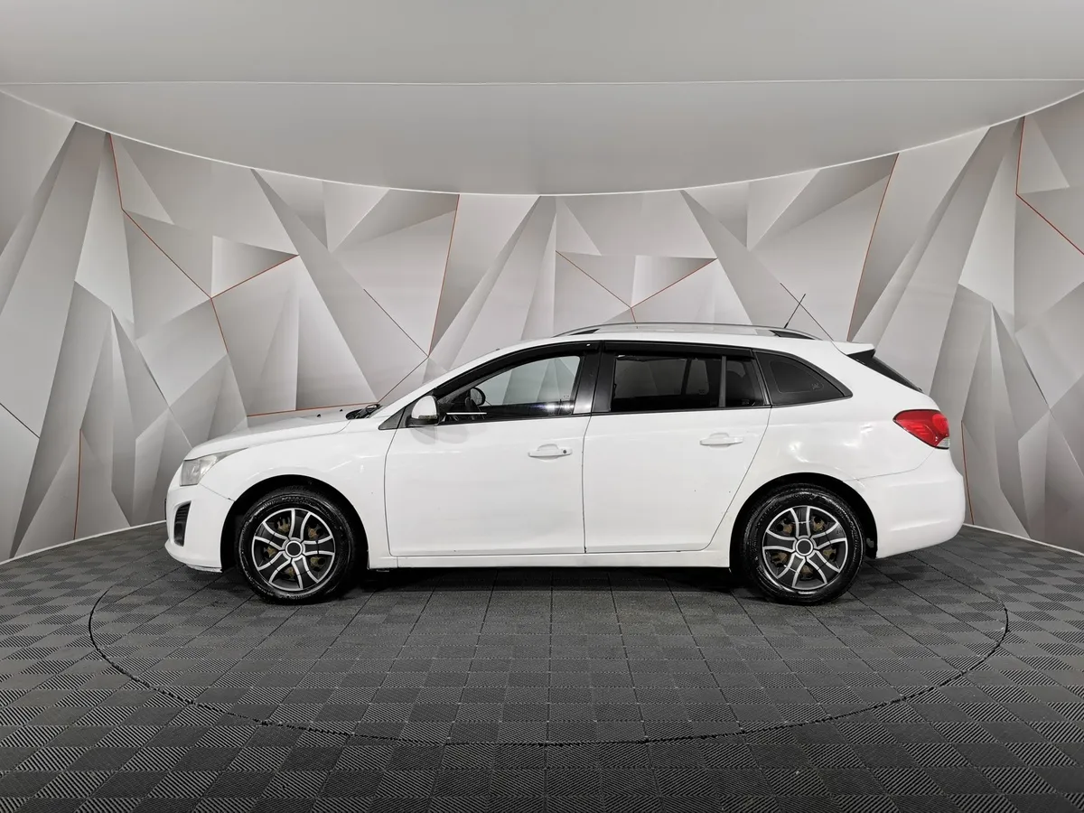Chevrolet Cruze 1.8 AT (141 л.с.) Белый в АВИЛОН. Слайд №5