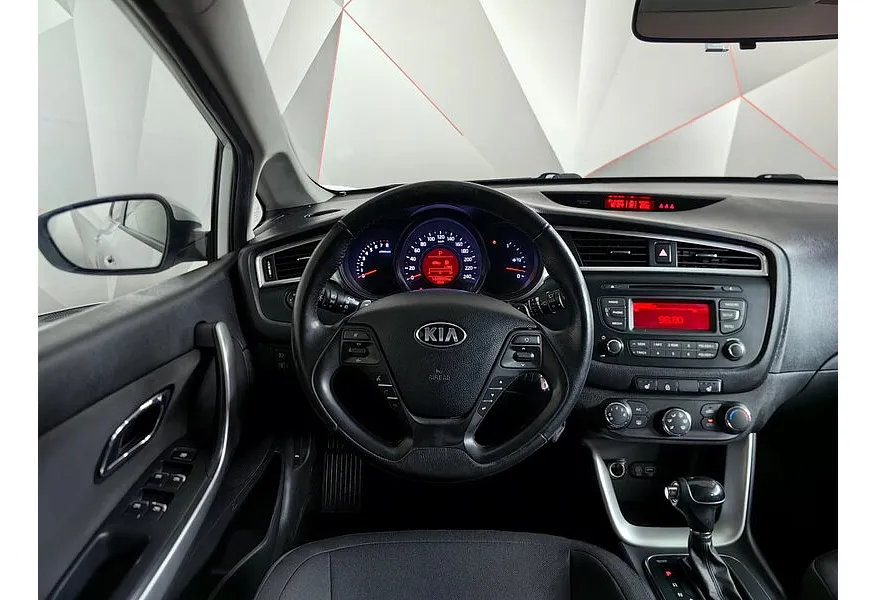 Kia Ceed 1.6 AT (130 л.с.) Comfort Белый в АВИЛОН. Слайд №20