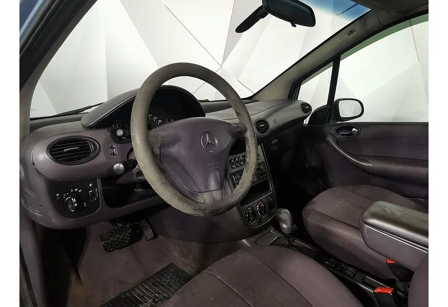 Mercedes-Benz A-Класс A 160 L AT (102 л.с.) Серый в АВИЛОН. Слайд №17