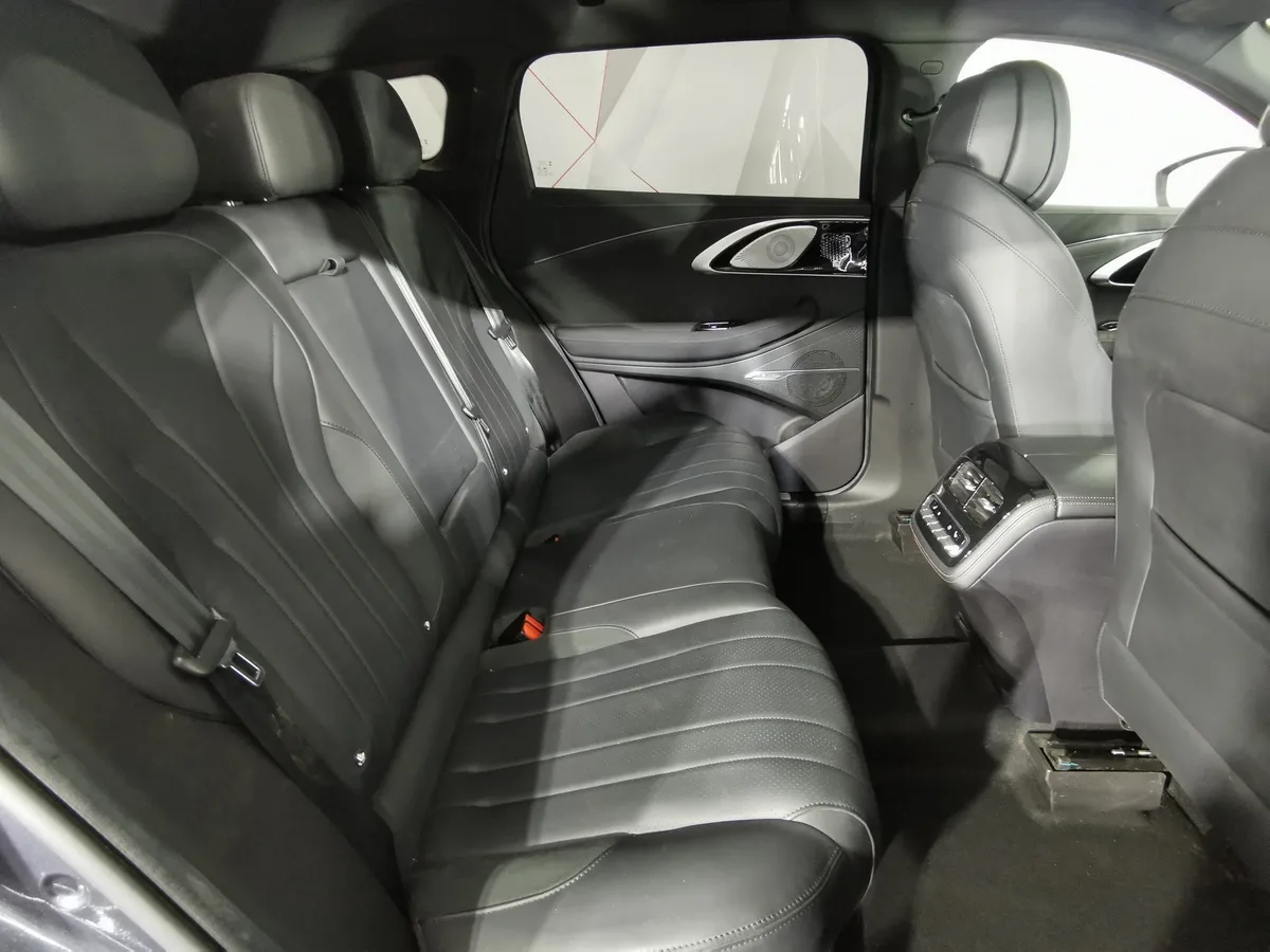 EXEED TXL 1.6 TGDI DCT7 AWD (186 л.с.) Prestige Серый в АВИЛОН. Слайд №15