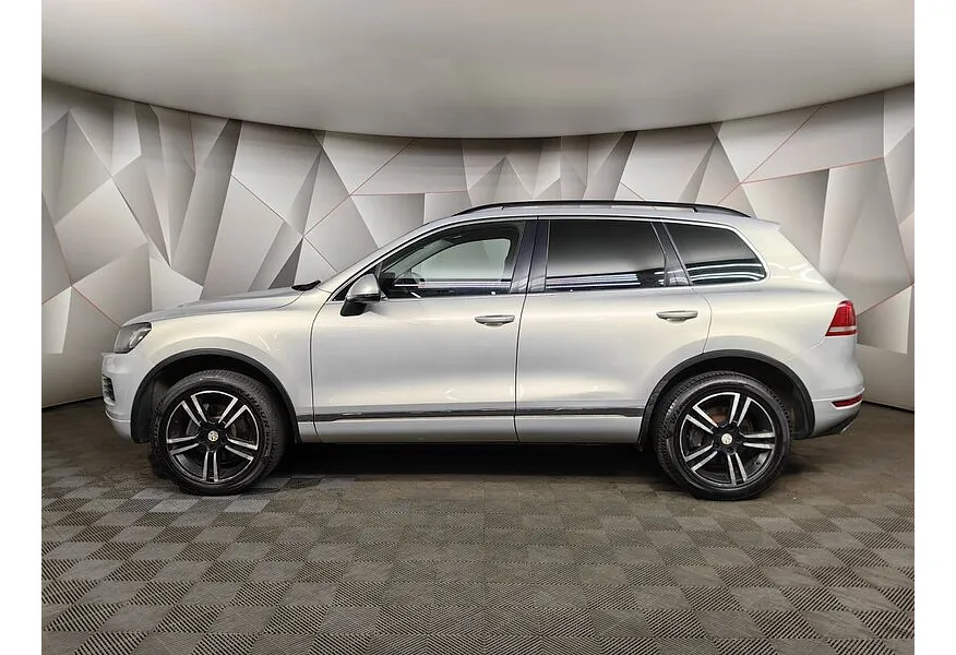 АВИЛОН - Volkswagen Touareg 3.6 FSI Tiptronic 4Motion (249 л.с.) V6 FSI Серебристый - slide 2