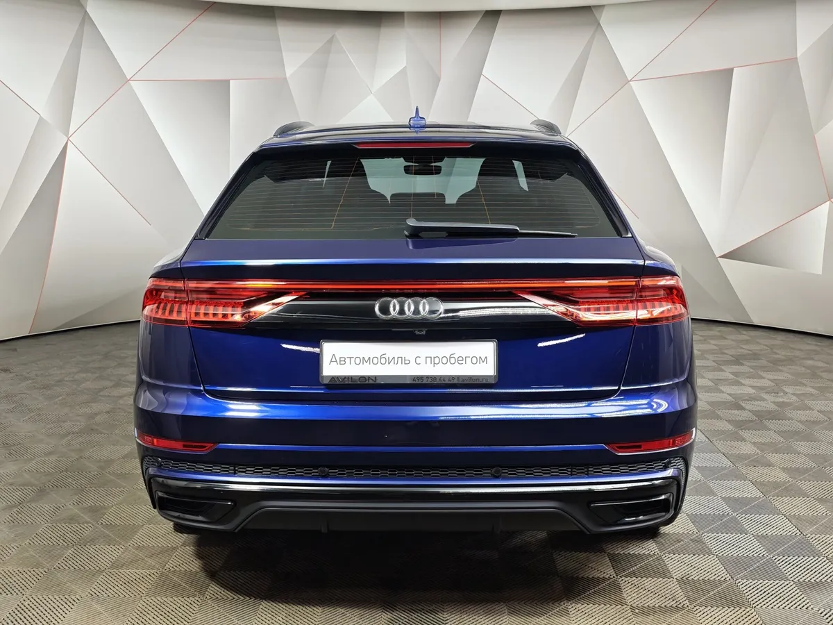 Audi Q8 45 TDI Tiptronic quattro (249 л.с.) Синий в АВИЛОН. Слайд №8