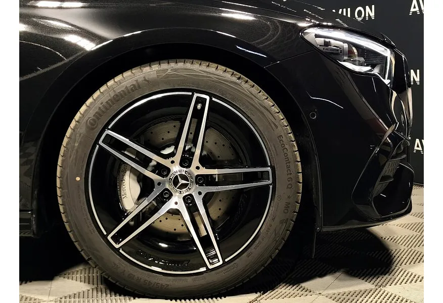 Mercedes-Benz E-Класс E 300 4MATIC (258 л.с.) Черный в АВИЛОН. Слайд №20