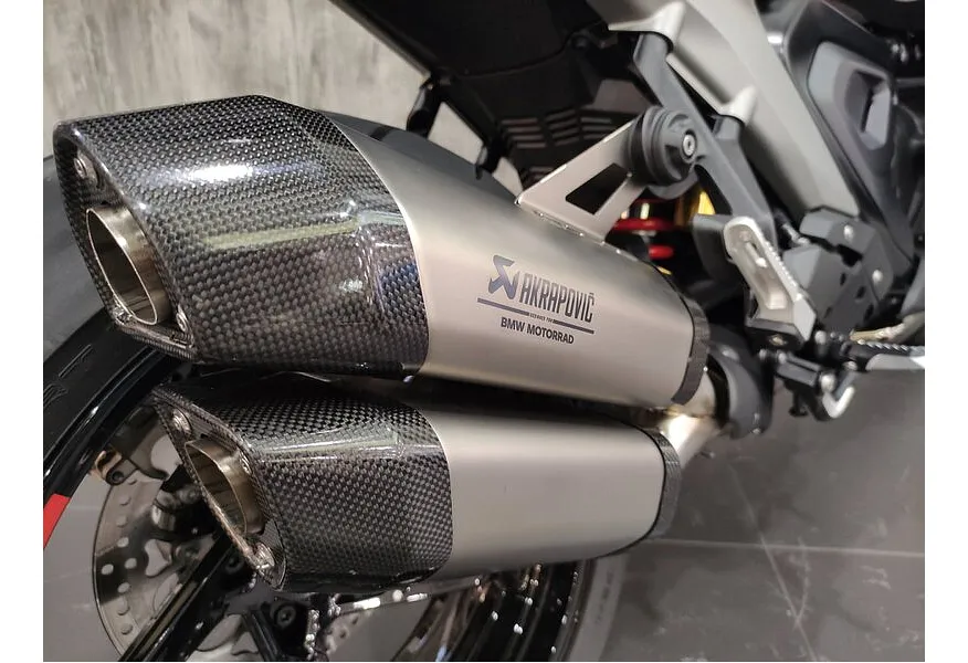 BMW Motorrad R 1300 RS 1300 см³ (145 л.с.) (145) 1300 Синий в АВИЛОН. Слайд №12