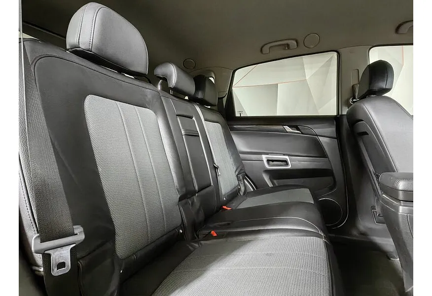 Opel Antara 2.2 CDTi MT AWD (164 л.с.) Белый в АВИЛОН. Слайд №15