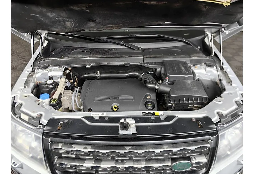 Land Rover Freelander 2.2 TD4 AT 4WD (150 л.с.) XS Серебристый в АВИЛОН. Слайд №11