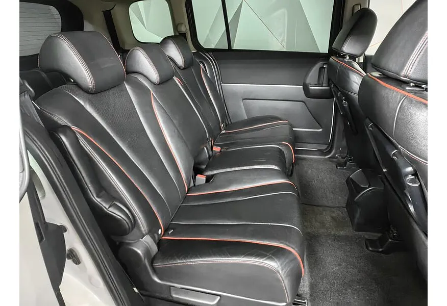 АВИЛОН - Mazda 5 2.0 AT (144 л.с.) Белый - slide 8